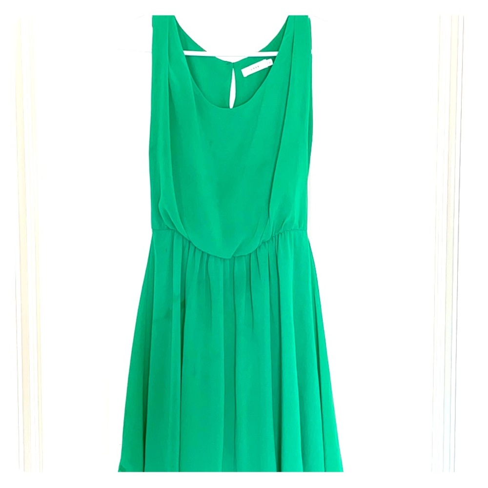 Super fun spring dress 👗